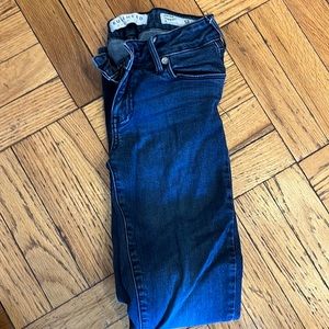 Bullhead Skinny Jeans “Low rise skinniest” size 0